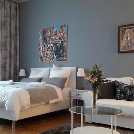 Apartment Musikviertel Lipsia Esterno foto