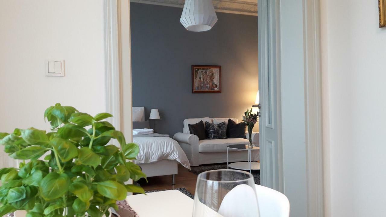 Apartment Musikviertel Lipsia Esterno foto