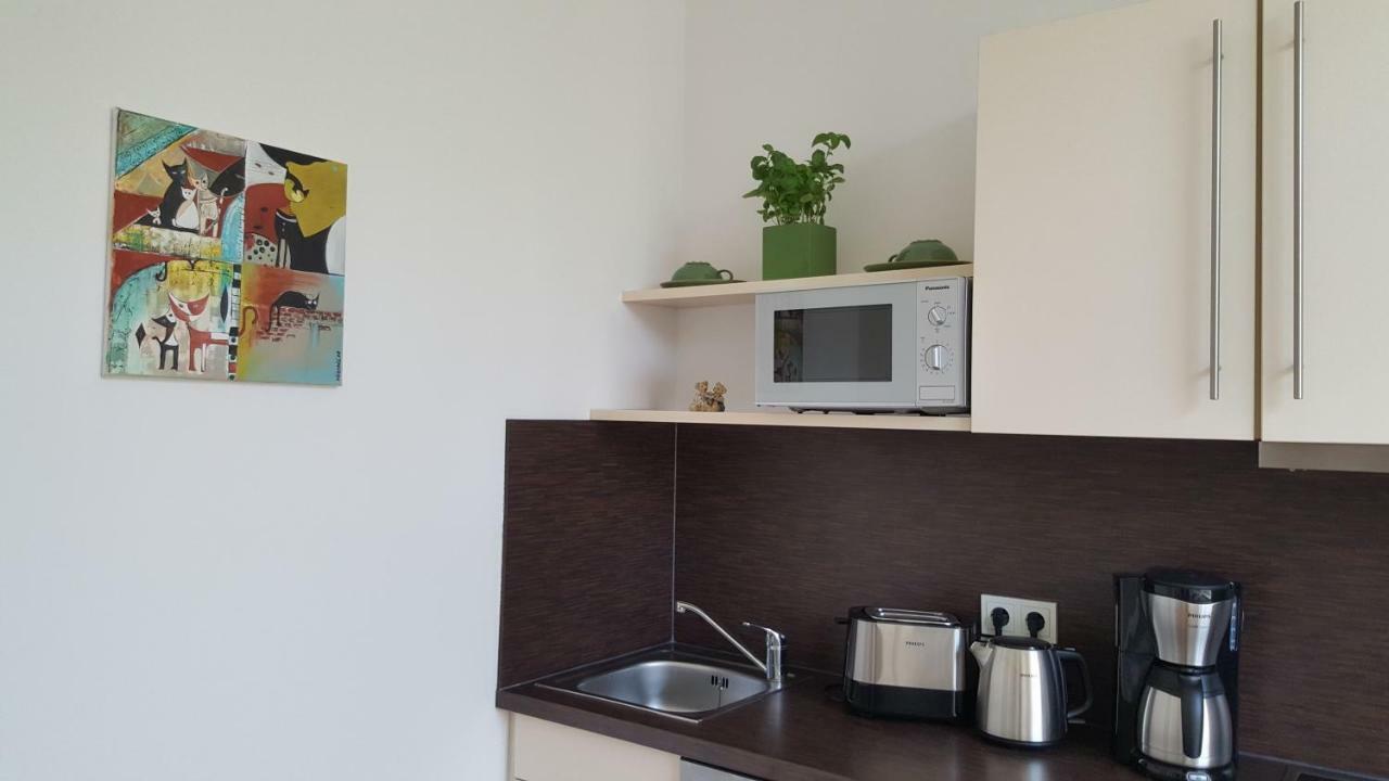 Apartment Musikviertel Lipsia Esterno foto