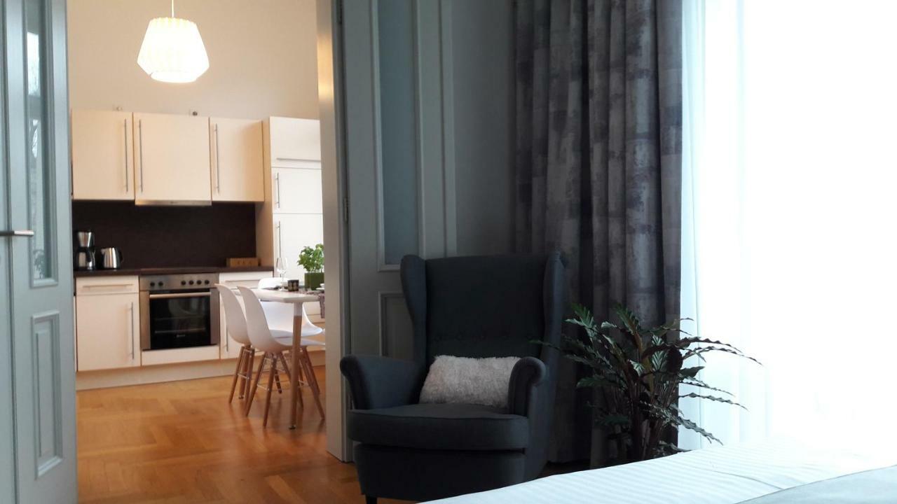 Apartment Musikviertel Lipsia Esterno foto